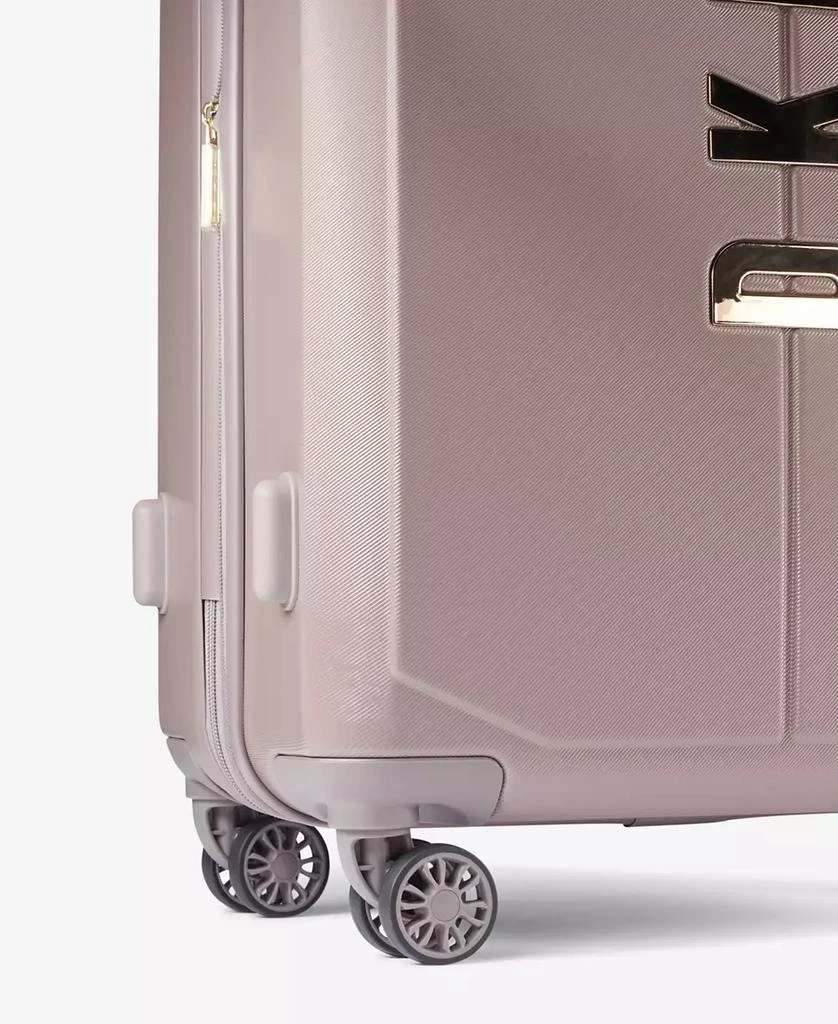 DKNY CLOSEOUT! Nyc 20" Upright Carry-on 12