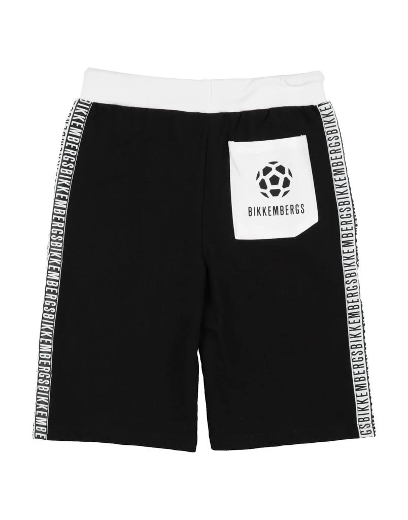 BIKKEMBERGS Shorts & Bermuda 2