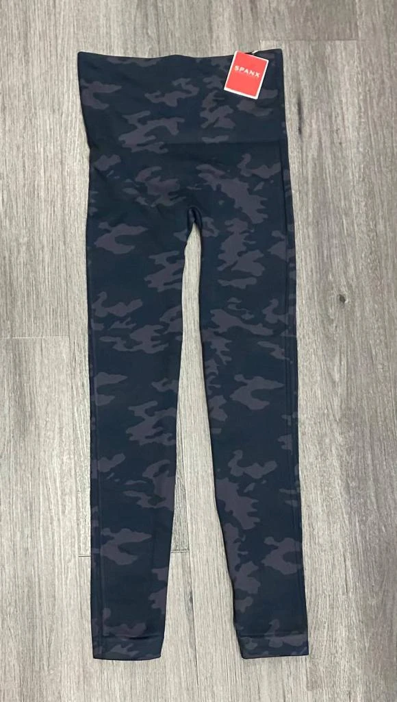 SPANX Spanx - Women
s Camo Compression Legging