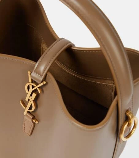 Yves Saint Laurent Le 37 Small leather bucket bag 3
