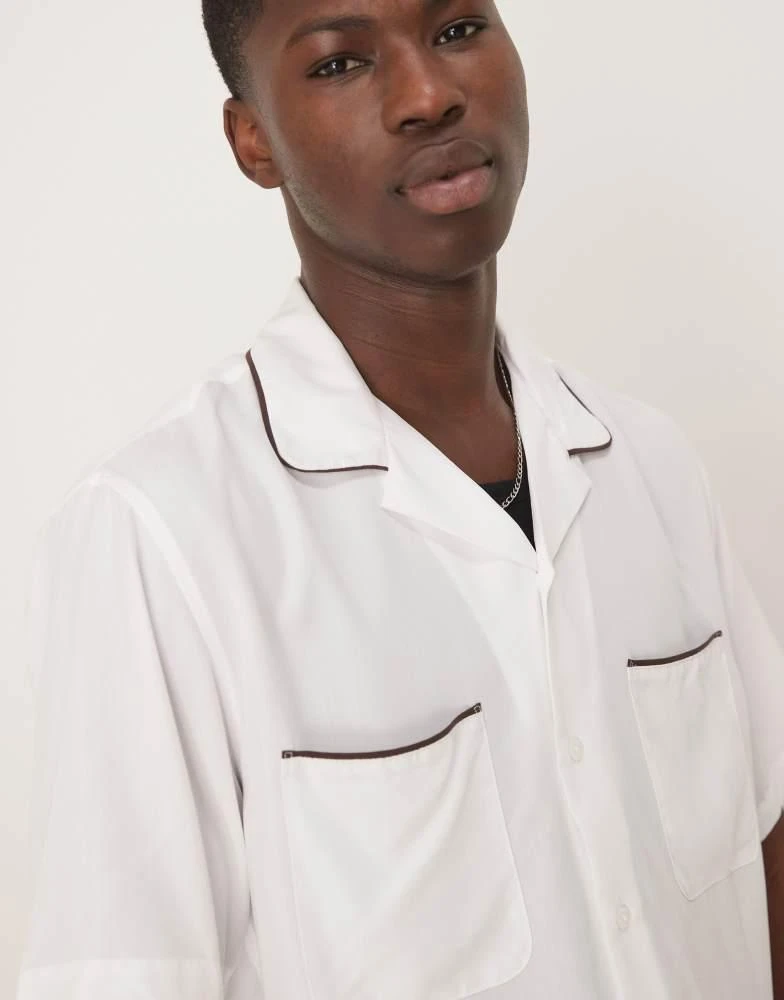 Abercrombie & Fitch Abercrombie & Fitch short sleeve shirt in white 3