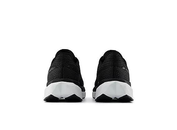 New Balance FuelCell Propel v5 5