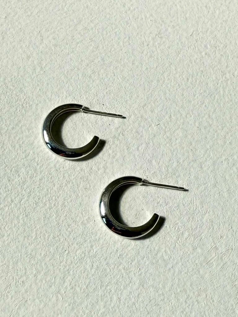 Maslo Jewelry Maslo Jewelry - Women
s Small Classic Hoop Earrings