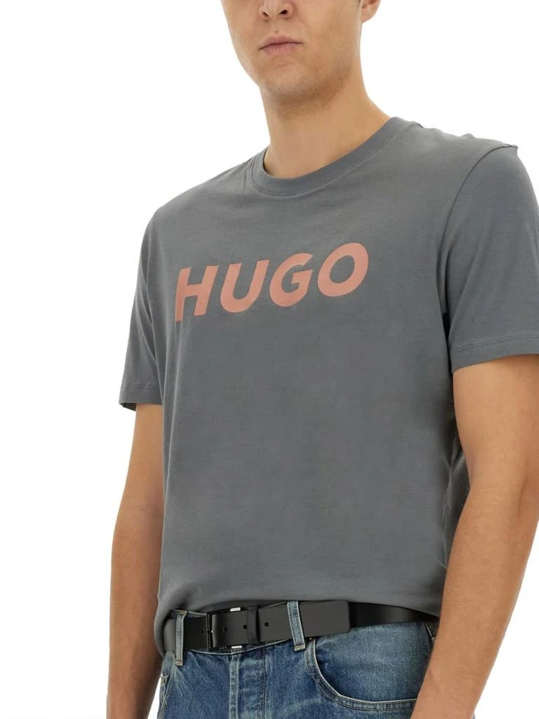 Hugo Boss T-shirt With Contrasting Logo 2