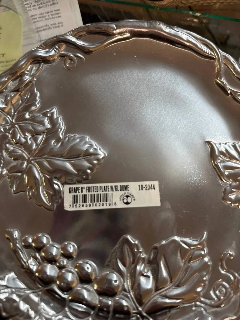 Arthur Court Arthur Court - Grape Footed Plate With Glass Dome 3
