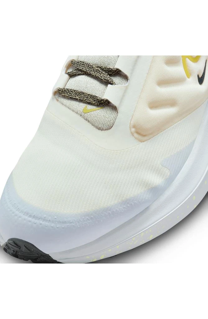 NIKE Air Winflo 9 Shield Running Shoe 10