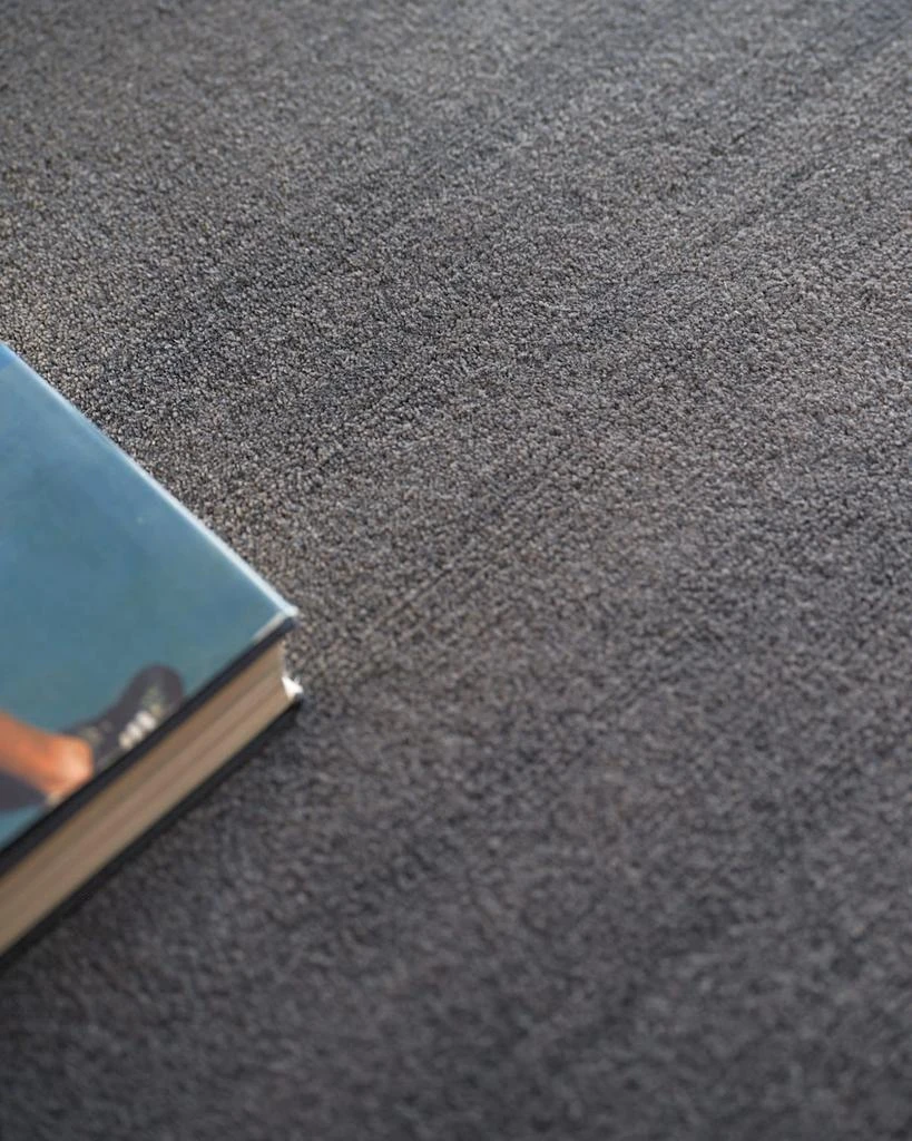 Exquisite Rugs Velutto Hand-Loomed Gray Rug, 10' x 14' 5