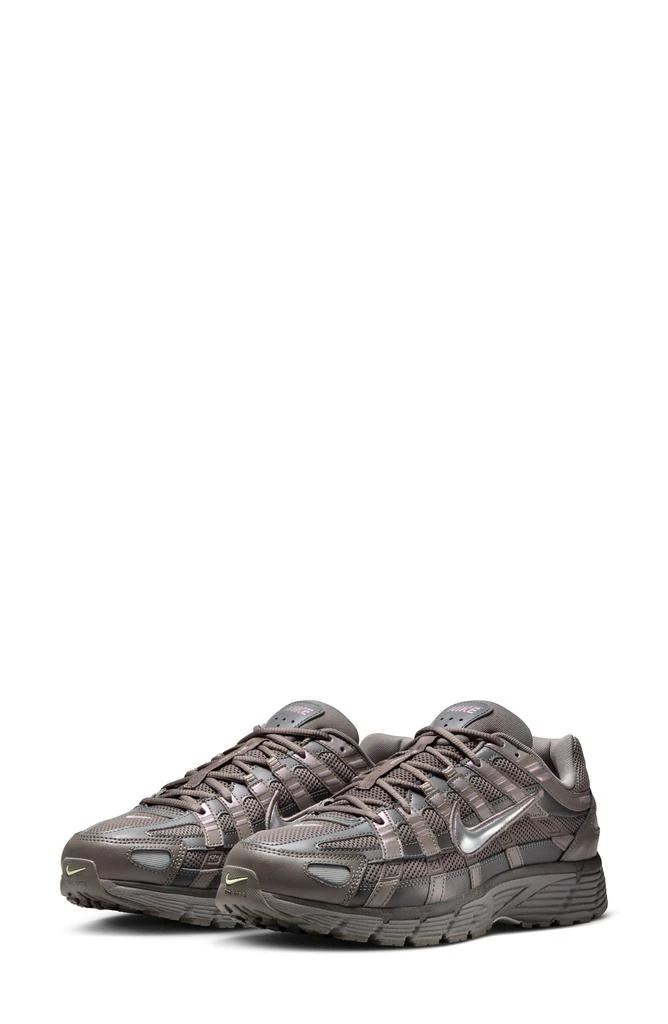 NIKE P-6000 Sneaker 1