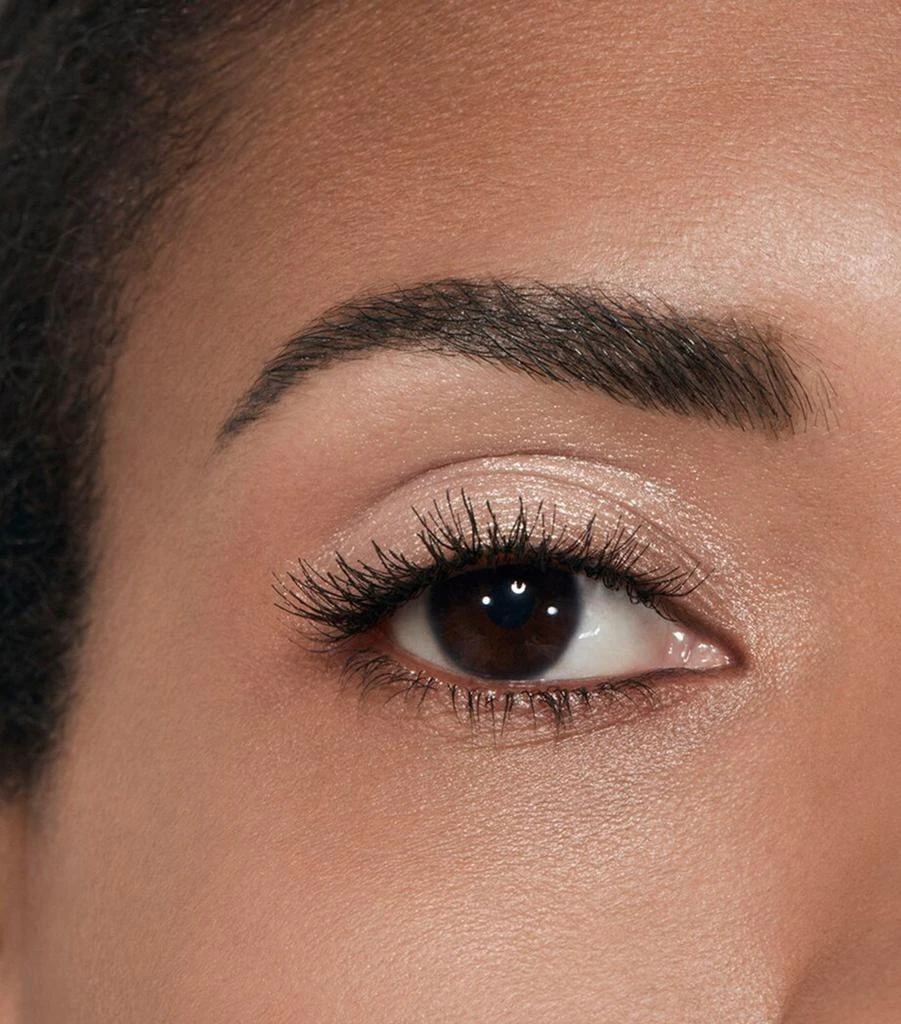 Chanel Ombre Essentielle Multi-Use Longwearing Eyeshadow 4