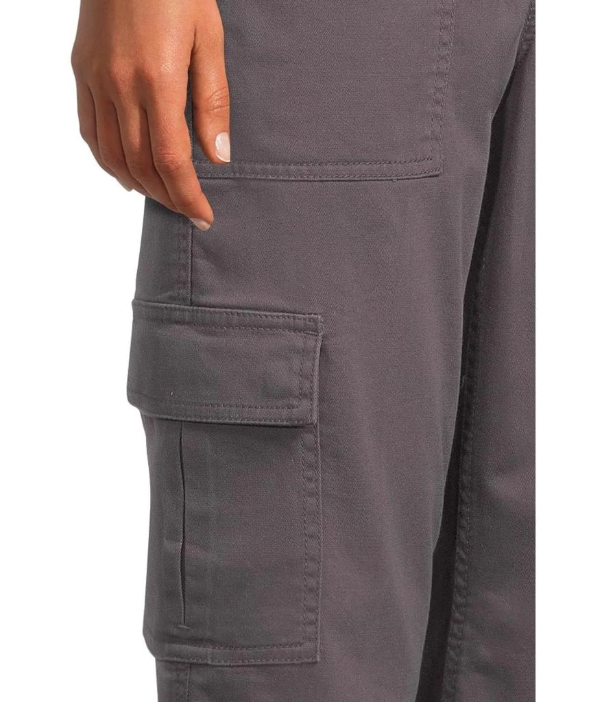 L.L.BEAN Comfort Stretch Mid-Rise Straight-Leg Cargo Pants 4