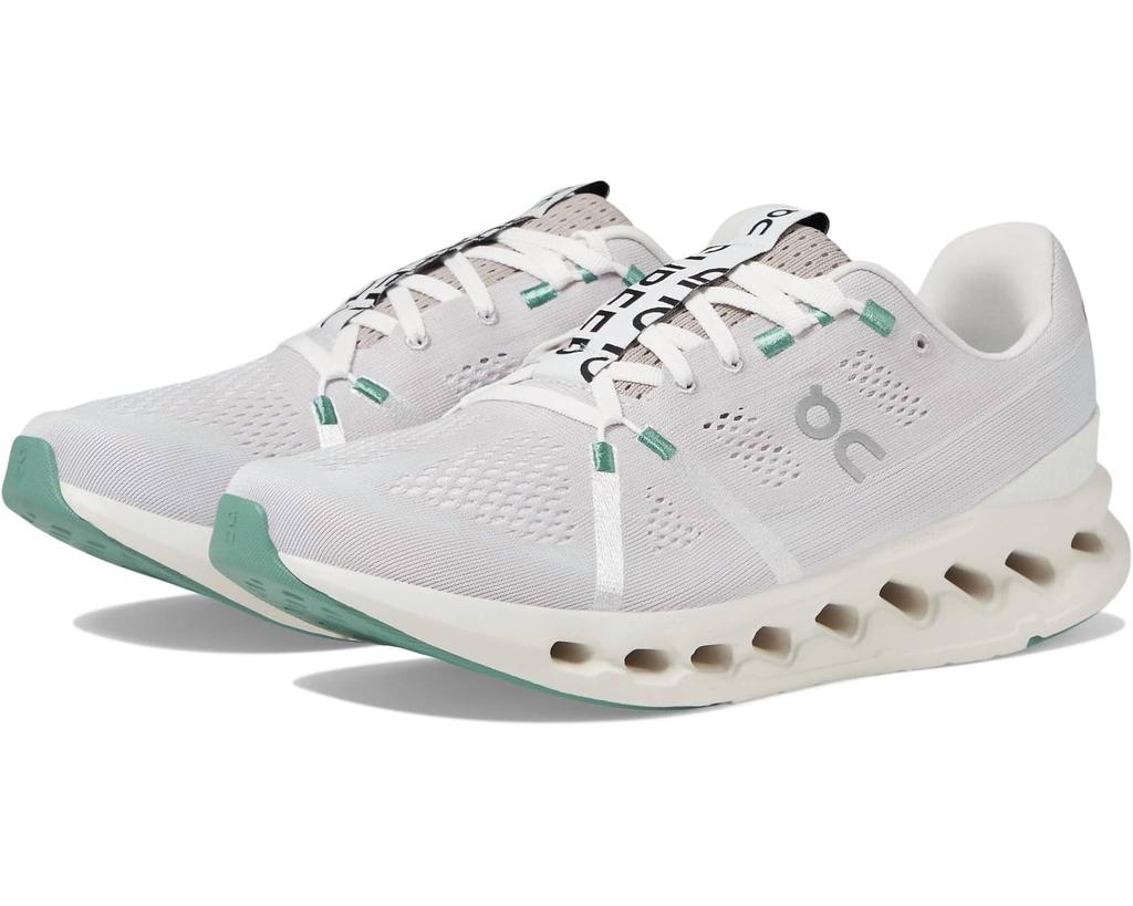 On On - Men's Cloudsurfer Sneaker