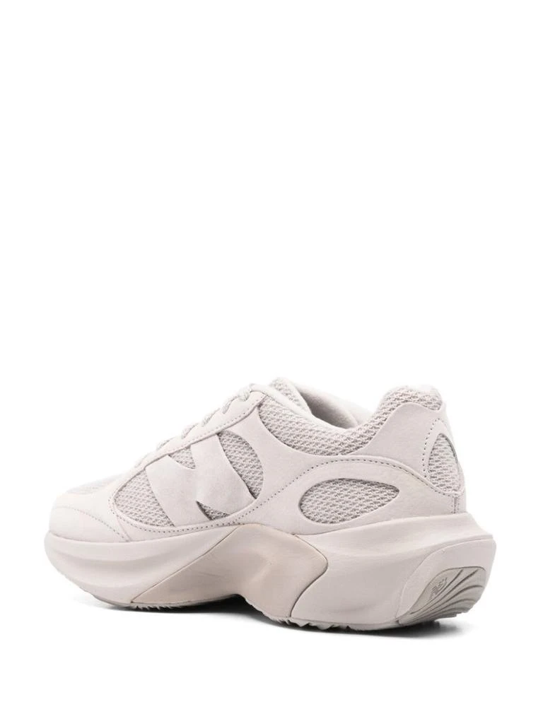 New Balance Sneakers 4