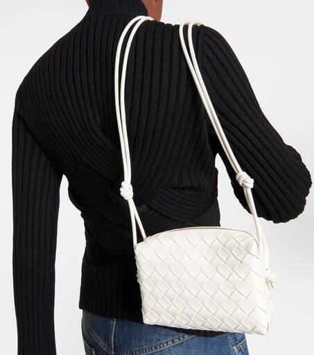 Bottega Veneta Loop Mini leather camera bag 2
