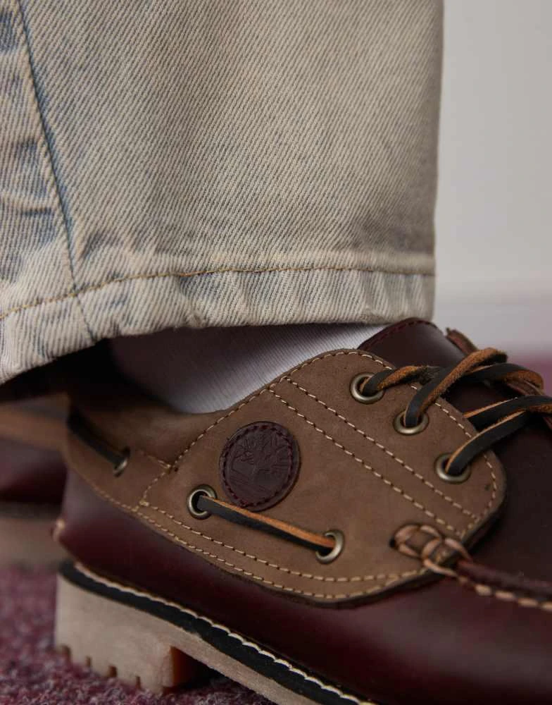 Timberland Timberland 3 eye classic boat shoe in two tone burgundy leather 3