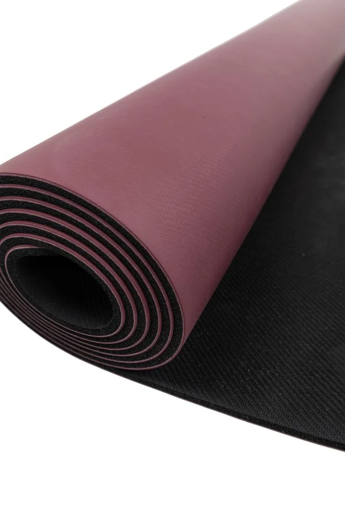 Sporty & Rich Yoga mat 2