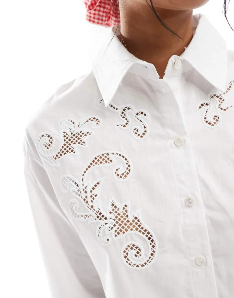 New Look New Look western cutout cropped shirt in white 3