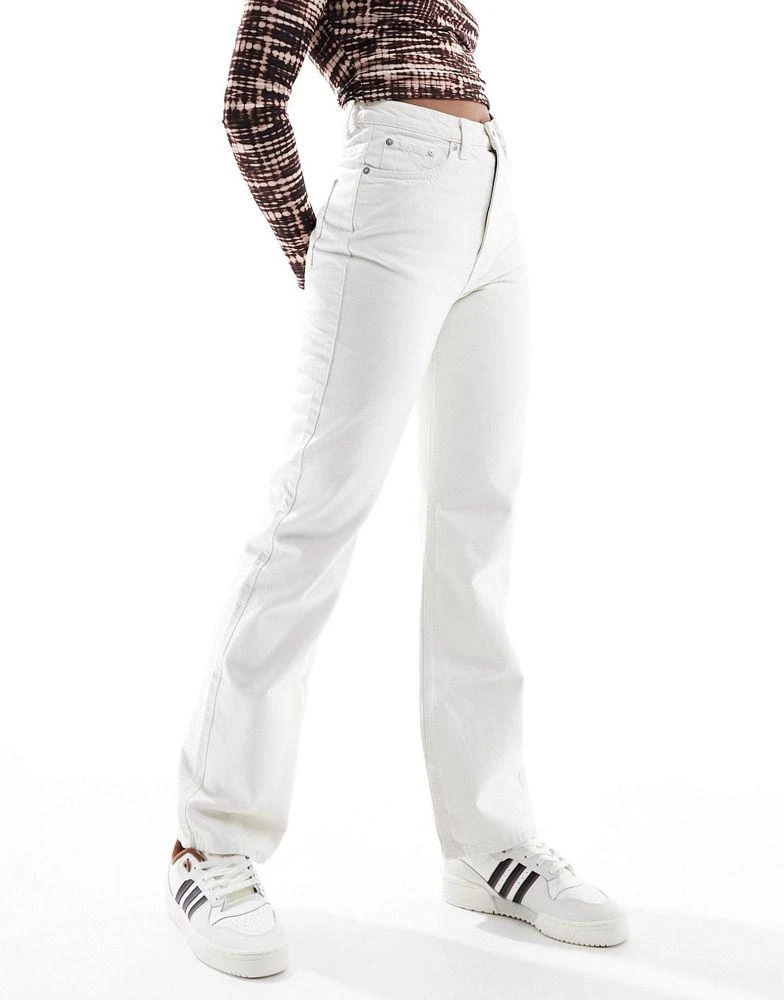 Weekday Weekday Rowe extra high waist regular fit straight leg jeans in off-white 1