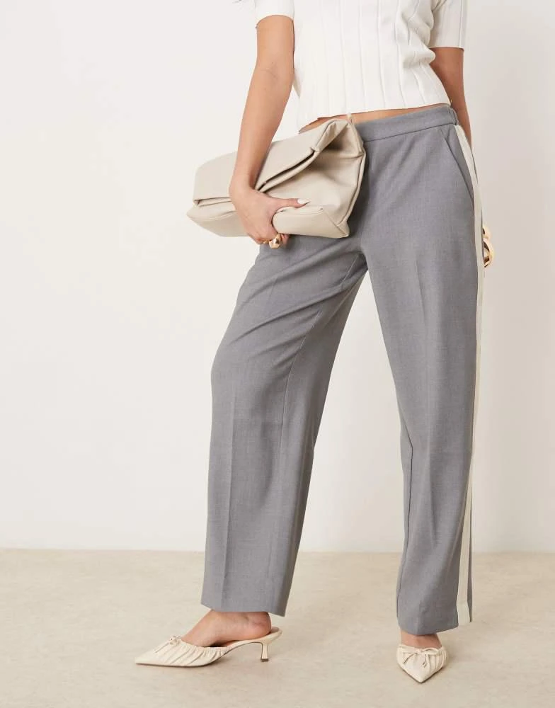 Abercrombie & Fitch Abercrombie & Fitch pull on straight leg trouser with pintuck detail in grey 2