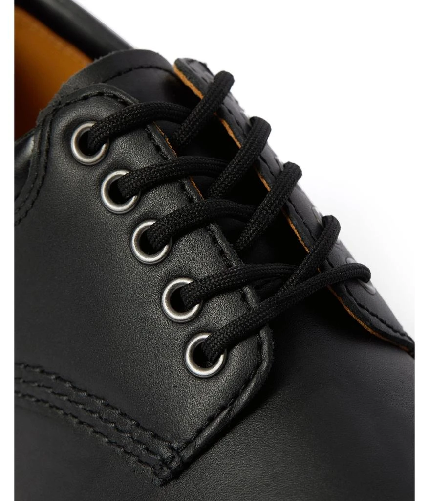 Dr. Martens 8053 6