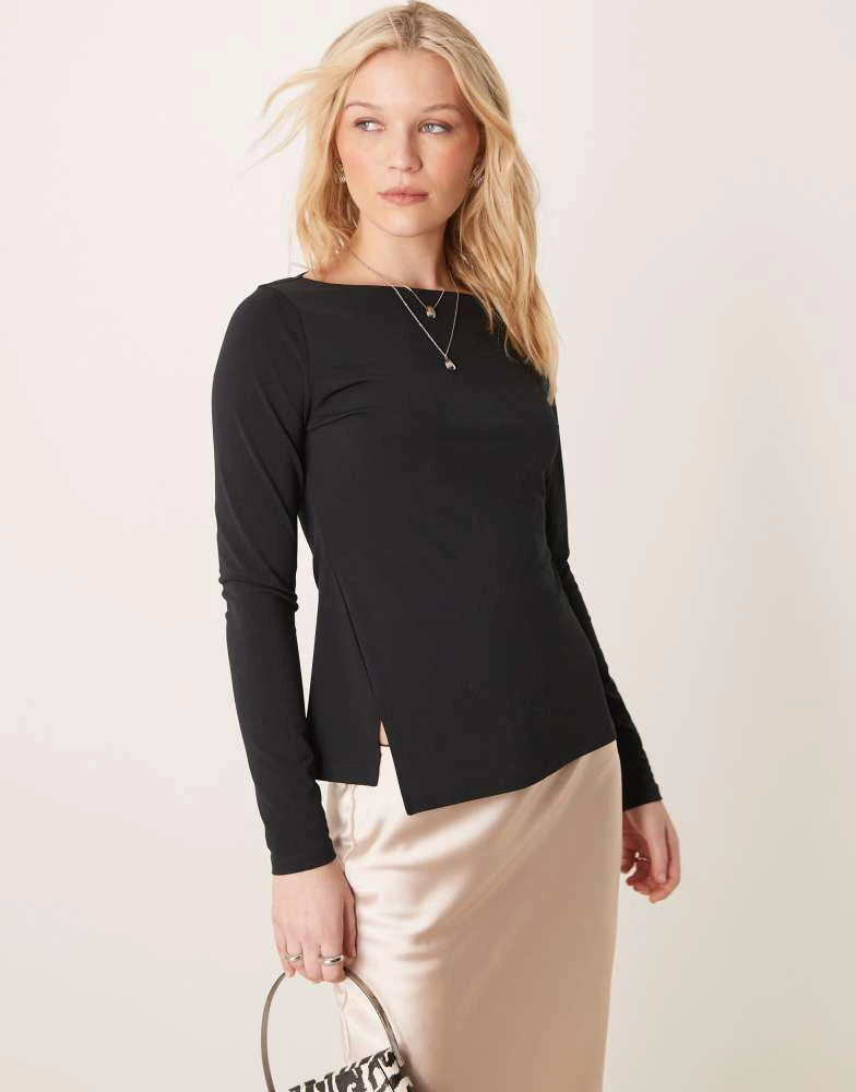 Abercrombie & Fitch Abercrombie & Fitch slash neck asymmetric top in black 1