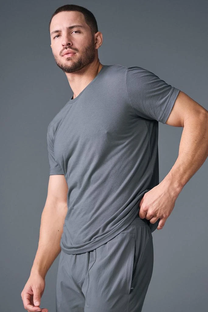 Alo Triumph Tee - Seashell Blue 3