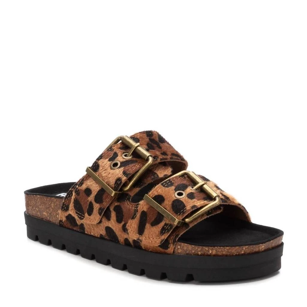 Xti Women's Textured Platform Sliders Sandals In Camel 2