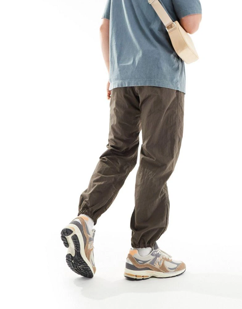 Gramicci Gramicci nylon track pant in brown 3