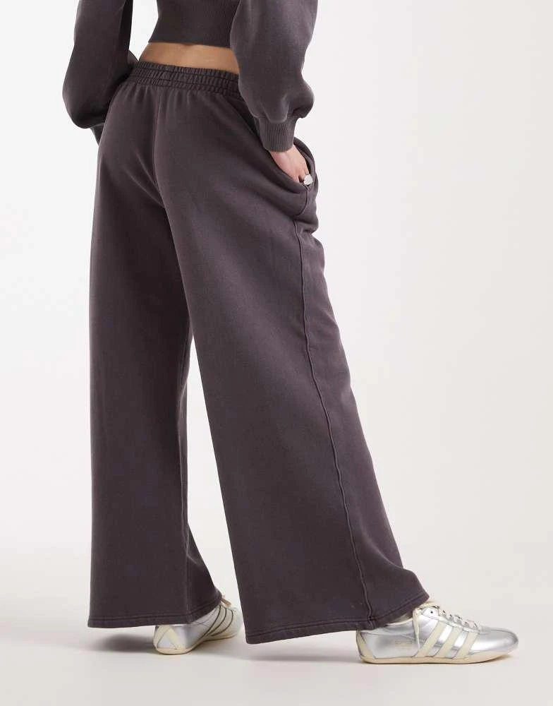 Cotton On Cotton On fleece wide leg sweatpant in violet grey 3