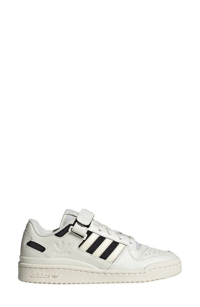 Adidas Forum Low Basketball Sneaker 1