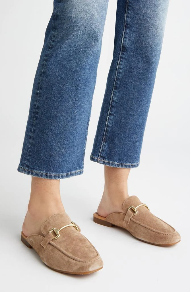 Born Lareina Mule 7