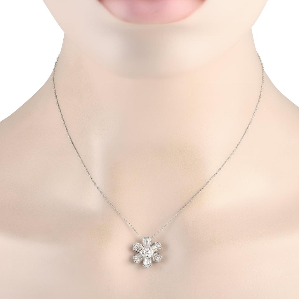 Non Branded 14K White Gold 1.20ct Diamond Flower Necklace PN14994
