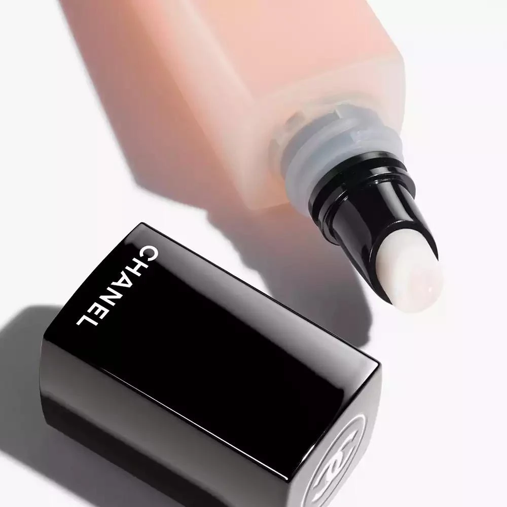 Chanel Hydrating 
Fortifying Oil, 0.37 oz. 2