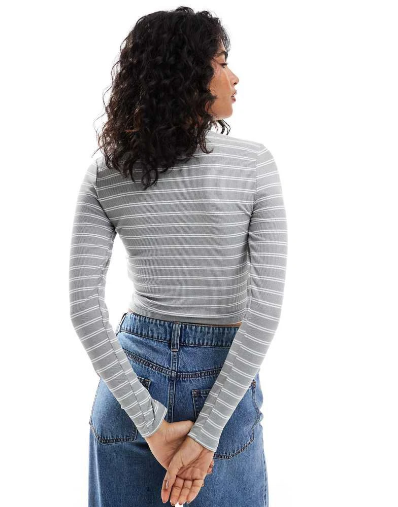 HOLLISTER Hollister contrast ribbed plunge neck crop top in white and grey stripe 3