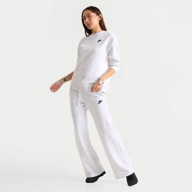 NIKE Women's Nike Sportswear Club Fleece Loose Crewneck Sweatshirt 2
