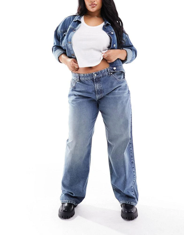 ASOS ASOS DESIGN Curve  baggy  jeans in mid blue 1