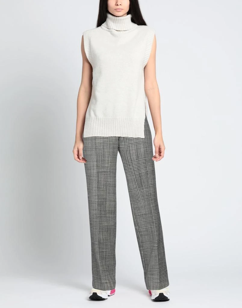 Tom Ford Casual pants 2