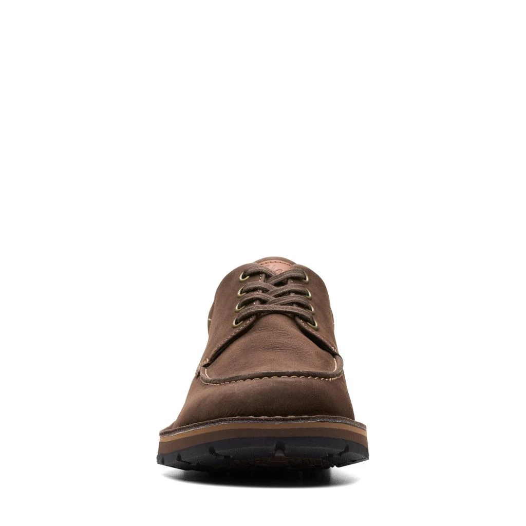 Clarks Gravelle Low in Brown Nubuck 3