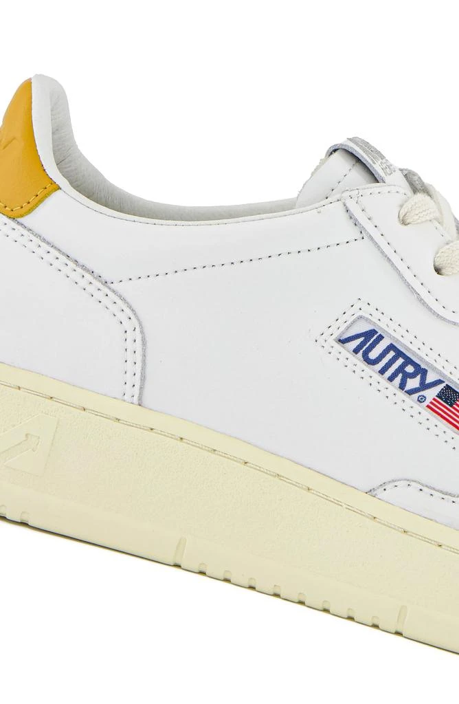 Autry Medalist Low Sneaker 6