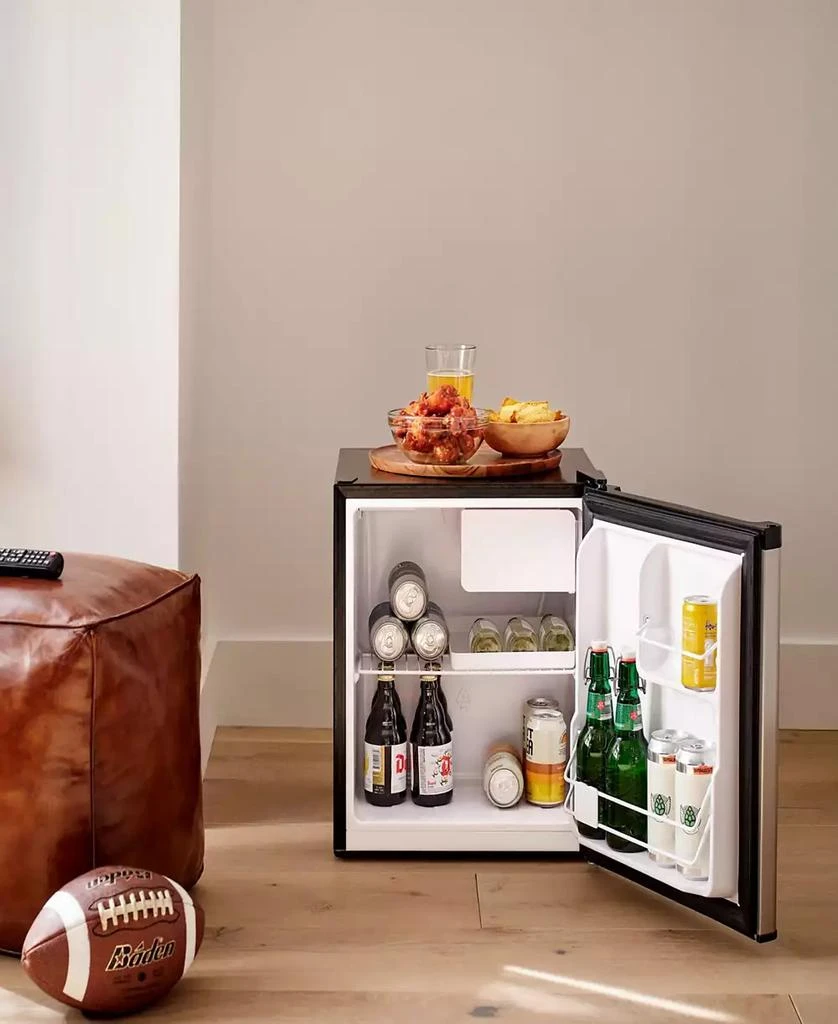 Cuisinart 1.7 Cu. Ft. Compact Refrigerator CCF-17 4