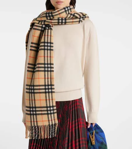 Burberry Burberry Check cashmere hooded scarf 2