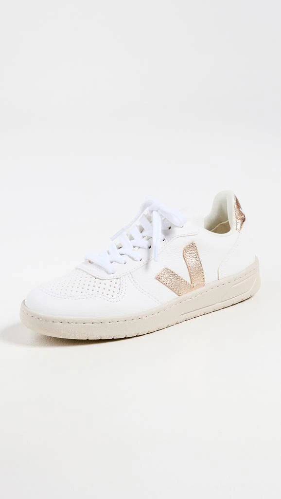 Veja V-10 Sneakers 1
