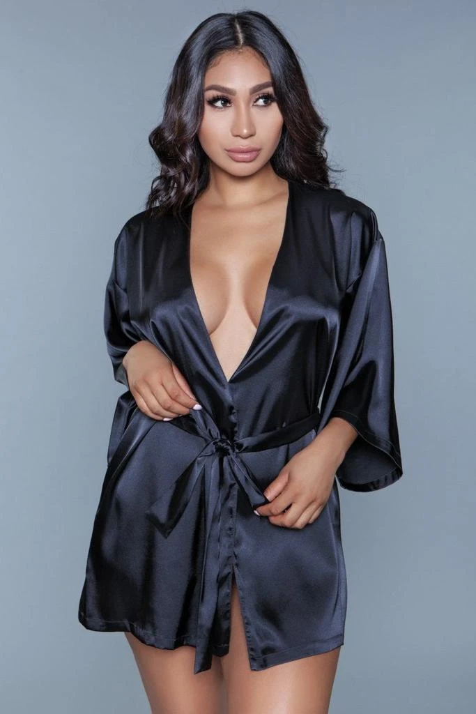 TRUEDAMES Satin Robe with Lace Heart Back Detail
