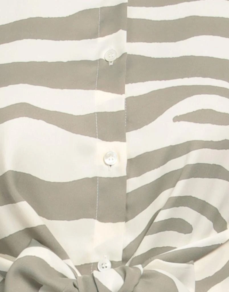 Balmain Patterned shirts
blouses 4