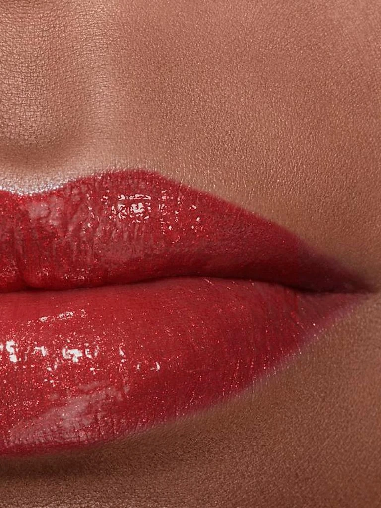 Chanel Hydrating Vibrant Shine Lip Colour 4