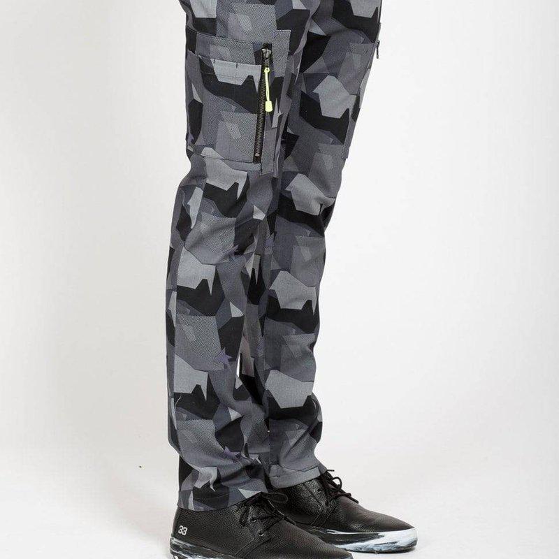 Konus Men's Digital Camo Cargo Pants