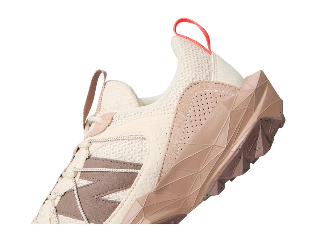 New Balance Tektrel 6