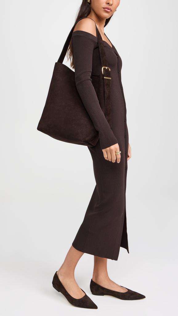 Madewell The Essential Bucket Tote in Suede