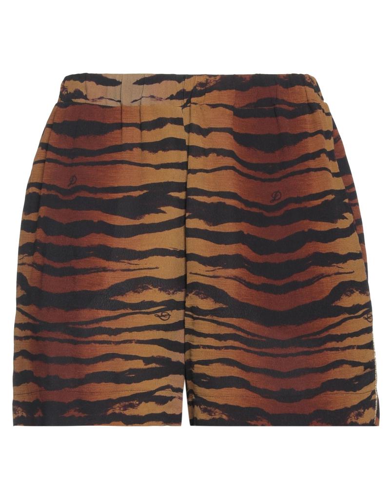 Dundas Shorts & Bermuda