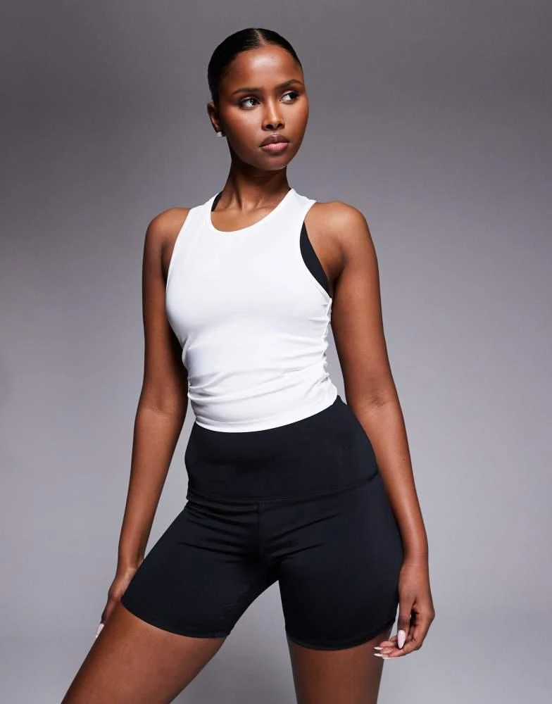 4505 4505 Icon active high waist 5 inch legging short with zip phone pocket in black 3