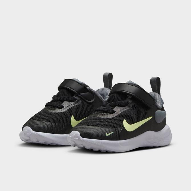 toddler nike revolution